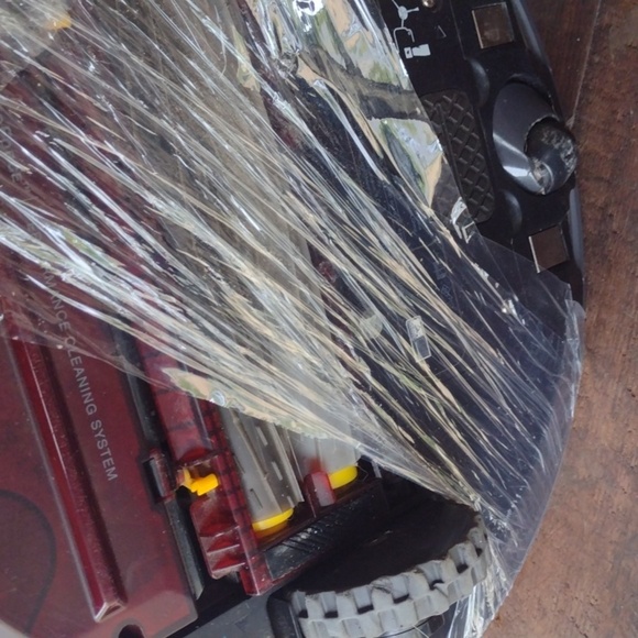 iRobot Roomba Aero Force Vacuum Cleaner - Picture 3 of 3